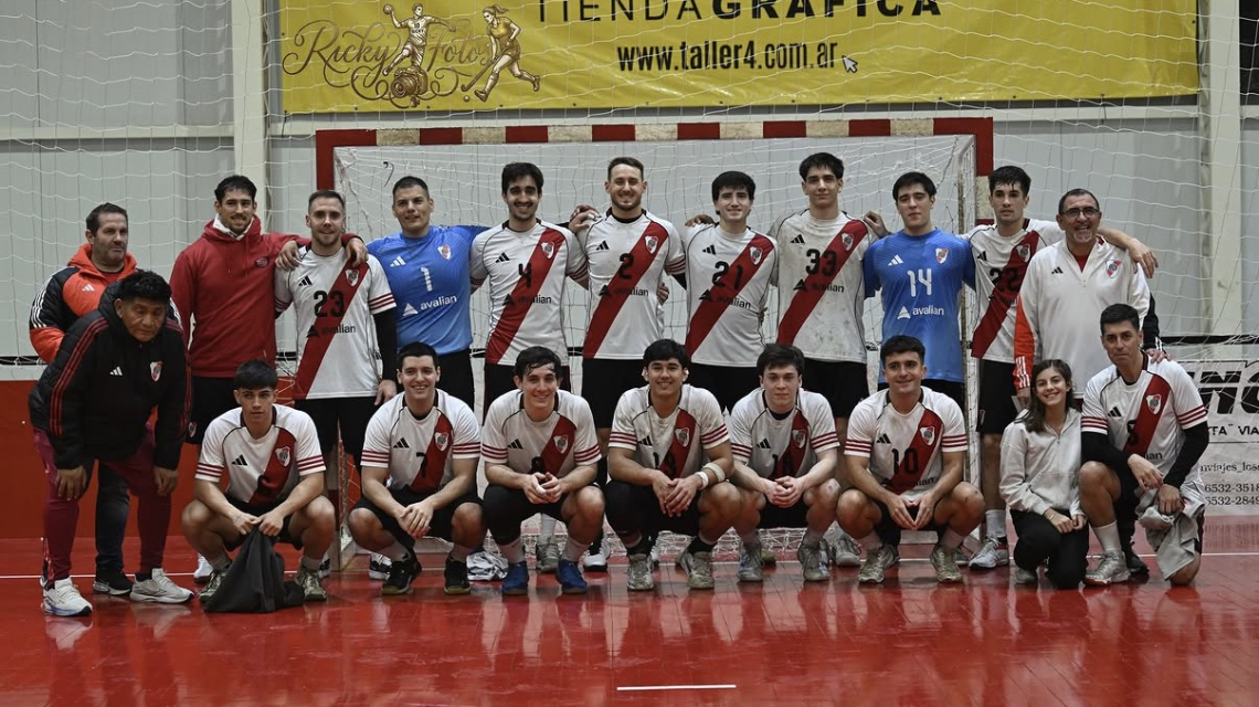 Del semillero tandilense a la élite continental: Suárez y Brutti debutan con River en el Sur-Centro